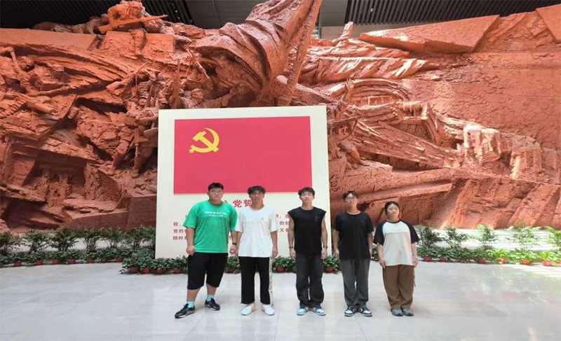 ɫ䣺Ϸʶɽսۼʵһ黳